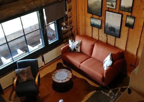 Rukatunturi House | Pet-Friendly Chill Cave: Family-Approved Logwood Cottage