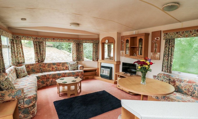 Pont-ar-gothi Cottage | Relaxing Pet-Friendly Escape with Garden in Pencader