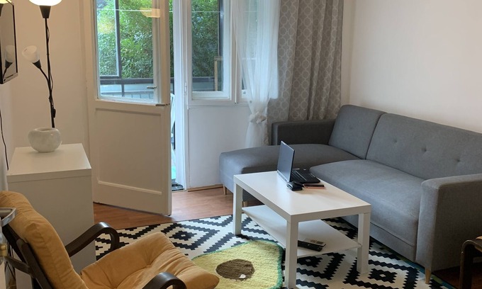 Zemun Apartment | Relax at Chill Out House in Heart of Zemun with Spa Access