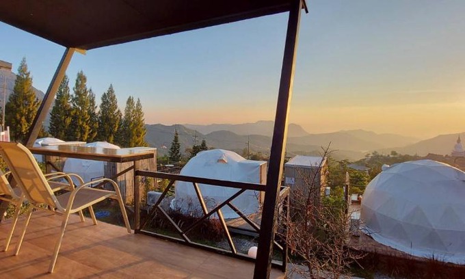 Khaem Son Ski Chalet | Relax and Enjoy Scenic Views at Chill & View Hotel