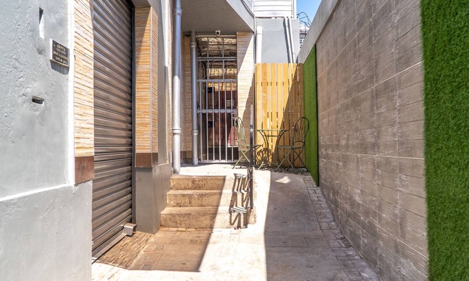 Kingston House | Relaxing Retreat at Chillinn at Duke: Guest Rated 9.4/10