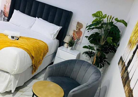 Musina Apartment | Welcoming Chimas Guest House with Breakfast Included