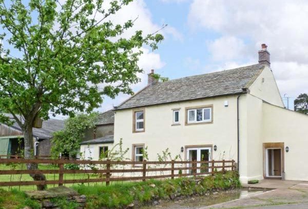 Welton House | Discover Chimney Gill - 5-Star Family-Friendly Retreat