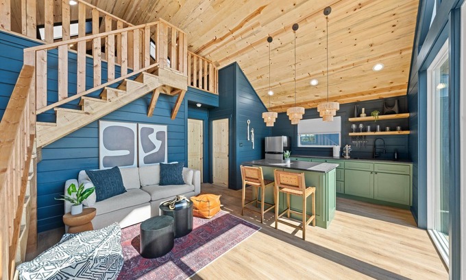 Fredericksburg House | Chin 1