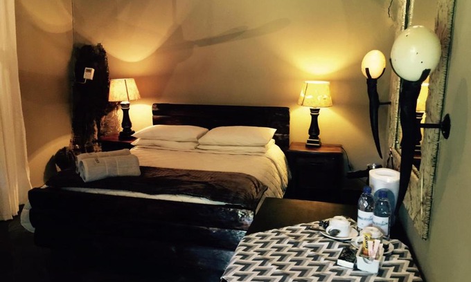 Vivo Cabin | Discover Chinaka Game Lodge: Relaxing Pool & Spa Retreat