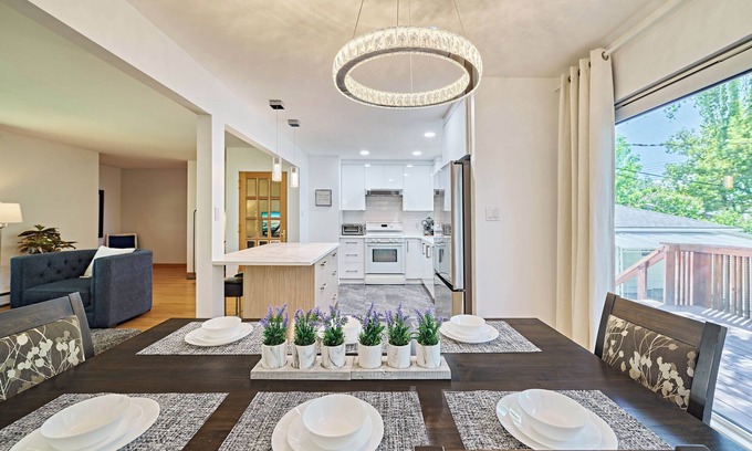Southwest Calgary House | Chinook Luxe Entire House. Free Banff Pass!