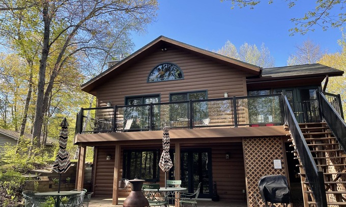 Hayward Cabin | Adventure Awaits at Chippewa Flowage: Kayak & Explore!