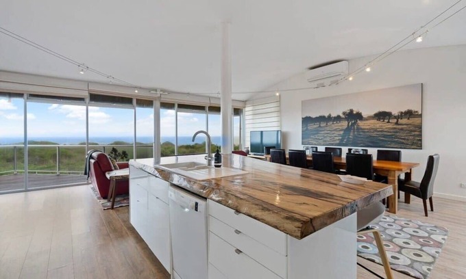 Hayborough House | Oceanfront Chiton Breeze with Pet-Friendly Amenities