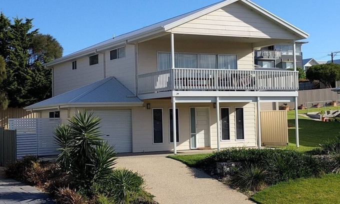 Hayborough House | Beachfront Bliss at Chiton Drift: Guest Rated 9.8/10