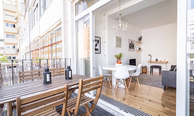 Santo Condestavel Apartment | Tranquil Chives Apartment with WiFi, AC & Balcony Retreat