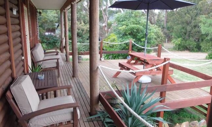 White Beach House | Chloe's Cabin - Ocean View with Pool at White Beach