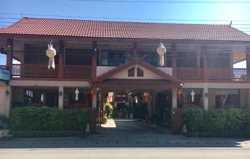 Mae Sariang Resort | Budget-Friendly Chok-wasana Guest House with Family Amenities