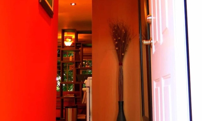 New Kingston Apartment | Experience Joy @ 16 - Studio Apartment with Pool & Spa