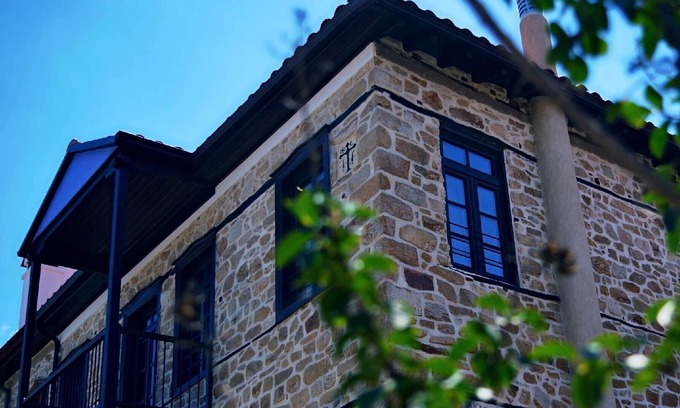 Arnaia Hotel | Discover Elegance at Chorostasi Mansion - Αρχοντικό Χοροστάσι