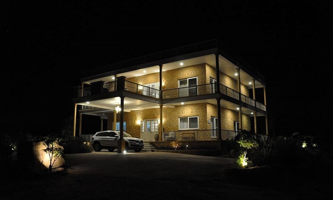Pachpadra Villa | Discover Comfort at Chotsa's Farm House: Pet Friendly Stay