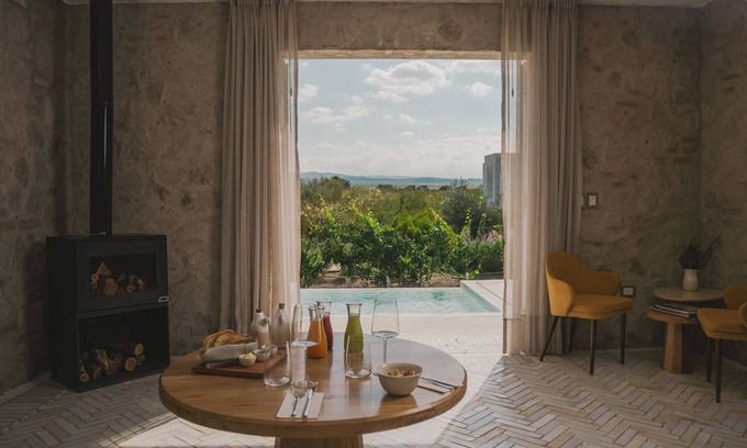 Ugarteche Hotel | Relax at Chozos Resort: A 4-Star Retreat with Spa & Dining