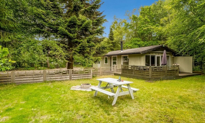 Helberskov Strand House | Relax at "Chris" - Oceanfront Haven with Spa & Breakfast