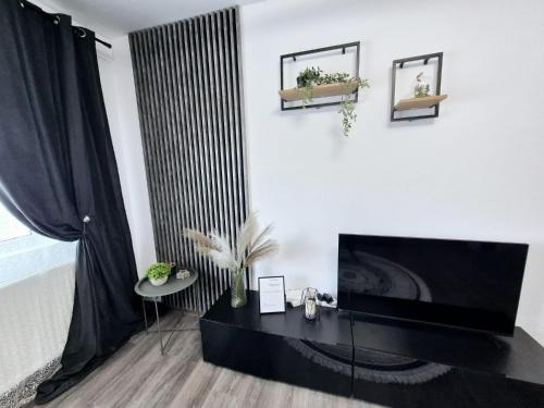 Bacau Apartment | Discover Christal Apartment: Guest Rated 9.8/10 & Family Friendly