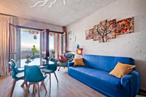 Arenzano House | Cozy Christine Home: Pet-Friendly Oceanfront Retreat