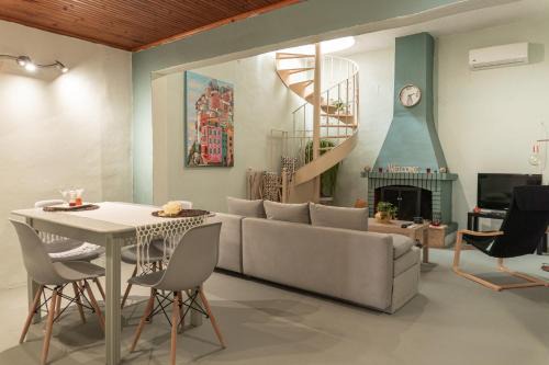 Nafpaktos House | Enjoy Family-Friendly Comfort at Christine's House