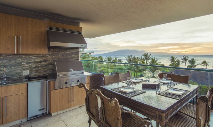 Honokowai Condo | Family-Friendly Oceanfront Retreat with Spa and Pool Access