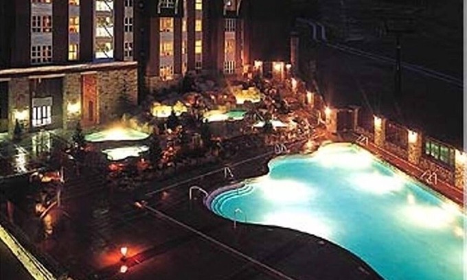 North Park City Villa | Christmas Week at Marriott Mountainside: Ski In & Out Fun
