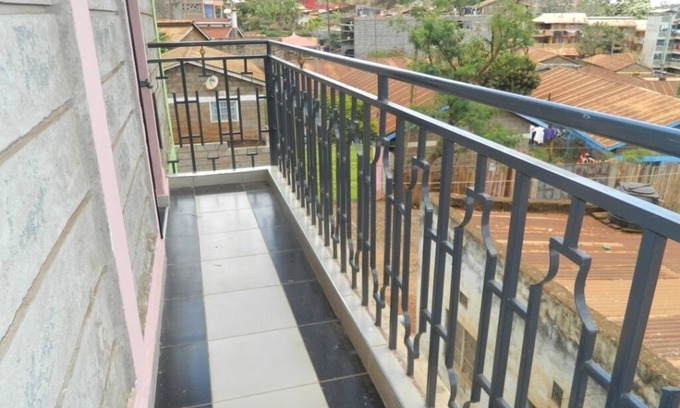 Embu Hotel | Welcoming Chrysalis Guest House with Restaurant & Breakfast