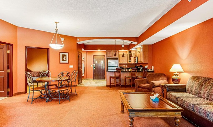 Wisconsin Dells Apartment | Family-Friendly Getaway at Chula Vista Condo 2408