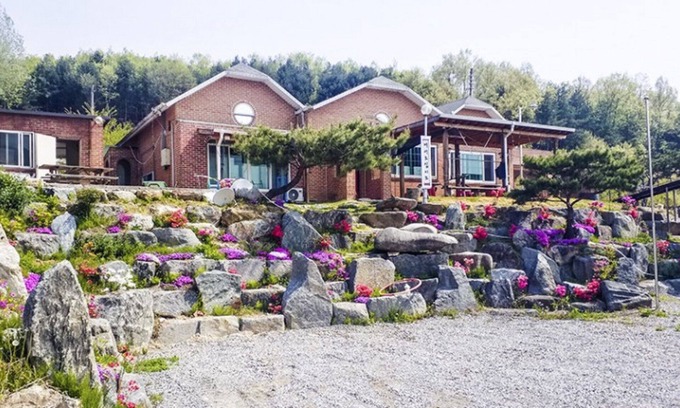 Chungju House | Eco-Friendly Comfort at Chungju Garden Arirang Pension