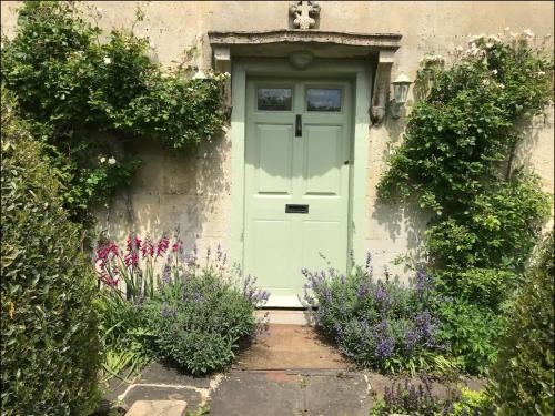 Corston House | Unforgettable Stay at Church Cottage - Pet Friendly Retreat