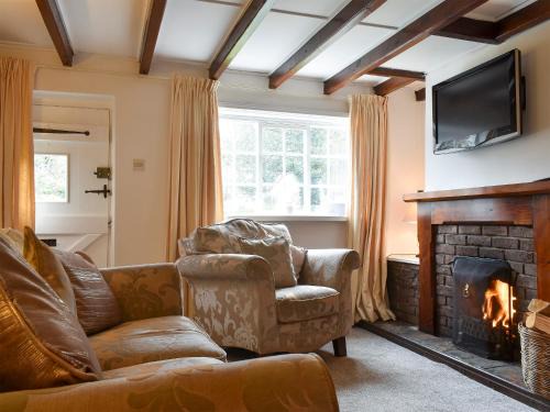 Carlton-in-Cleveland House | Inviting Retreat at Church Cottage with Family & Pet Amenities