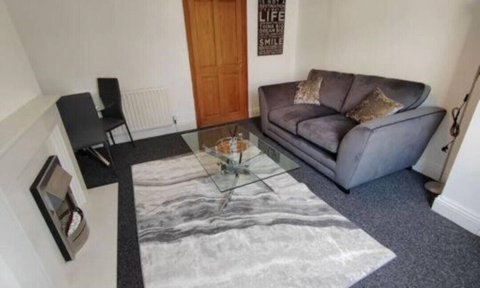 Brighouse House | Bright Church View House: Ideal for Families in Brighouse