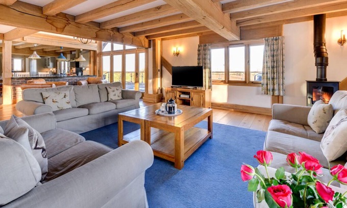 Stone in Oxney House | Churchlands in the beautiful Tenterden
