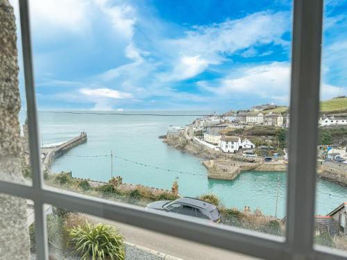 Porthleven House | Discover Chy Lowen: 4-Star Pet and Child-Friendly Retreat