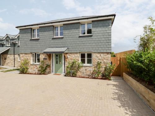 Cubert House | Pet-Friendly Retreat at Chynoweth House Awaits You