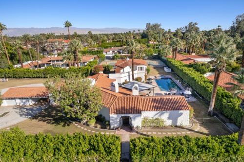 Uptown Design District House | Explore Ciao Bella Estates: Family & Pet-Friendly Retreat