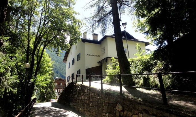 San Giovanni di Fassa Apartment | Discover Ciasa Soldà: Ground Floor Apartment with Kitchen