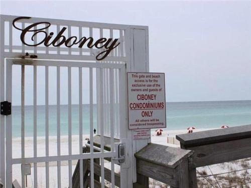 Miramar Beach House | Experience Ciboney 1013: Pet Friendly with Ocean Views