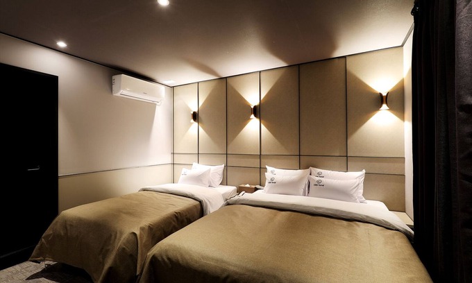 Seosan Hotel | Budget-Friendly Cielo Hotel: Guest Rated 9.8, Family Amenities