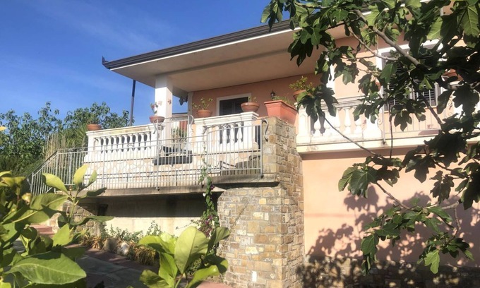 Castellabate House | Cozy Cilento Retreat Near Castellabate and the Beach