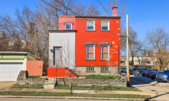 Northside Apartment | Family-Friendly Cincinnati Rental: 6 Miles to Downtown!
