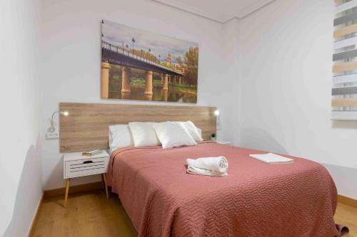 Logrono City Centre House | Family-Friendly CINCO VILLAS: Your Budget Escape Awaits