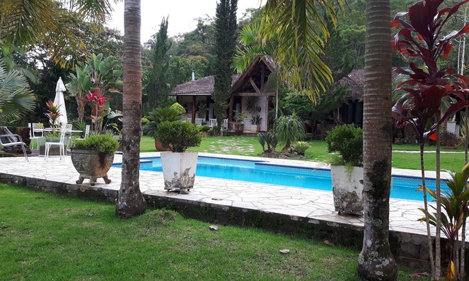 Itariri House | Cinema in the Mountain