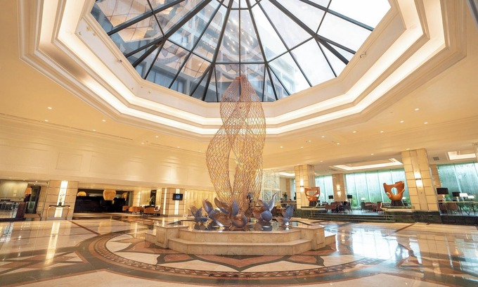 Kollupitiya Hotel | Experience Luxury at Cinnamon Grand Colombo with Spa & Pool