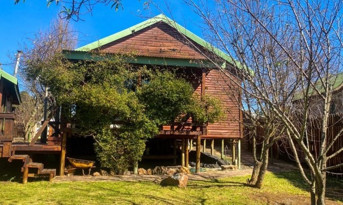 Dullstroom Apartment | Cozy Cinnamon & Sage Country Cabins with Fireplace Amenities