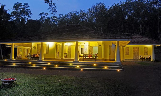 Ambalangoda Bed & Breakfast | Pet-Friendly Cinnamon Trails: Guest Rated 9/10 with Pool