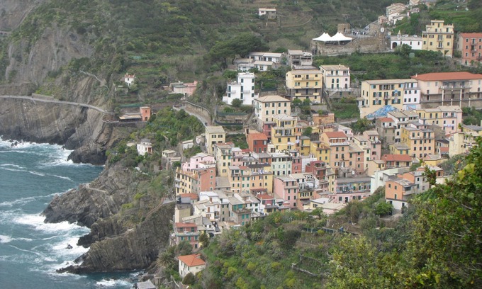 Riomaggiore Apartment | Experience Riomaggiore: Oceanfront Apartment with Views