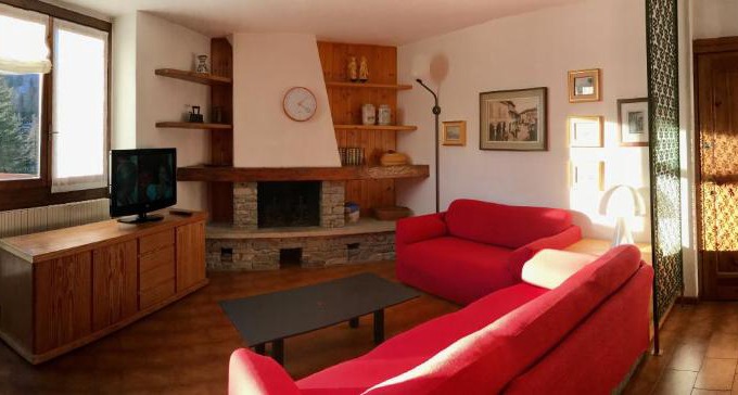 Madesimo Apartment | Pet-Friendly Getaway at CinqueSensi - Condominio La Zoca