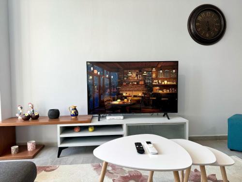 Tirana Hotel | Circle's Comfy Apartments at Kika 2