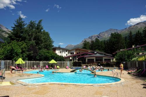 Val Cenis Resort | Discover CIS-Ethic Etapes de Val Cenis with Pool & Spa